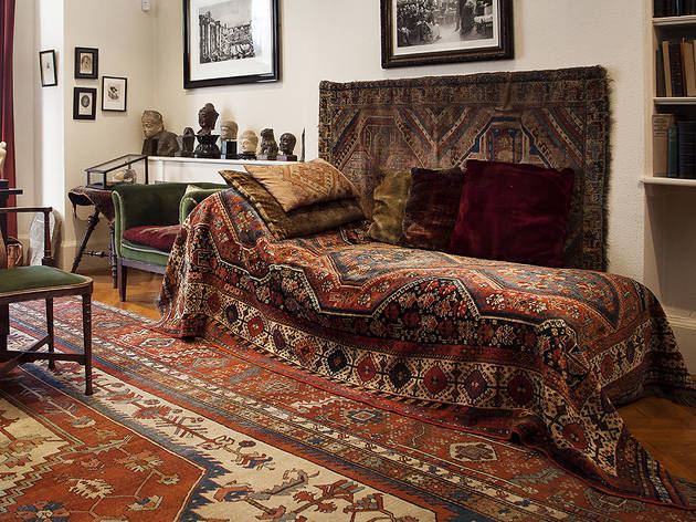 Carl kruse Nonprofits Blog - Image of Freud Couch in London